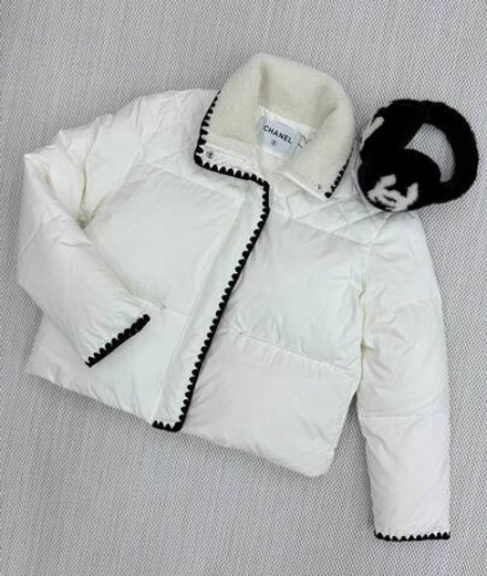 Пуховик CHANEL