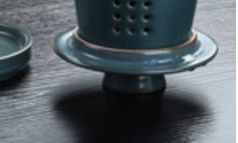 266053 Кружка ЯИЧНАЯ СКОРЛУПА с крышкой, высокая 12,7*12см 420 мл, фарфор черный