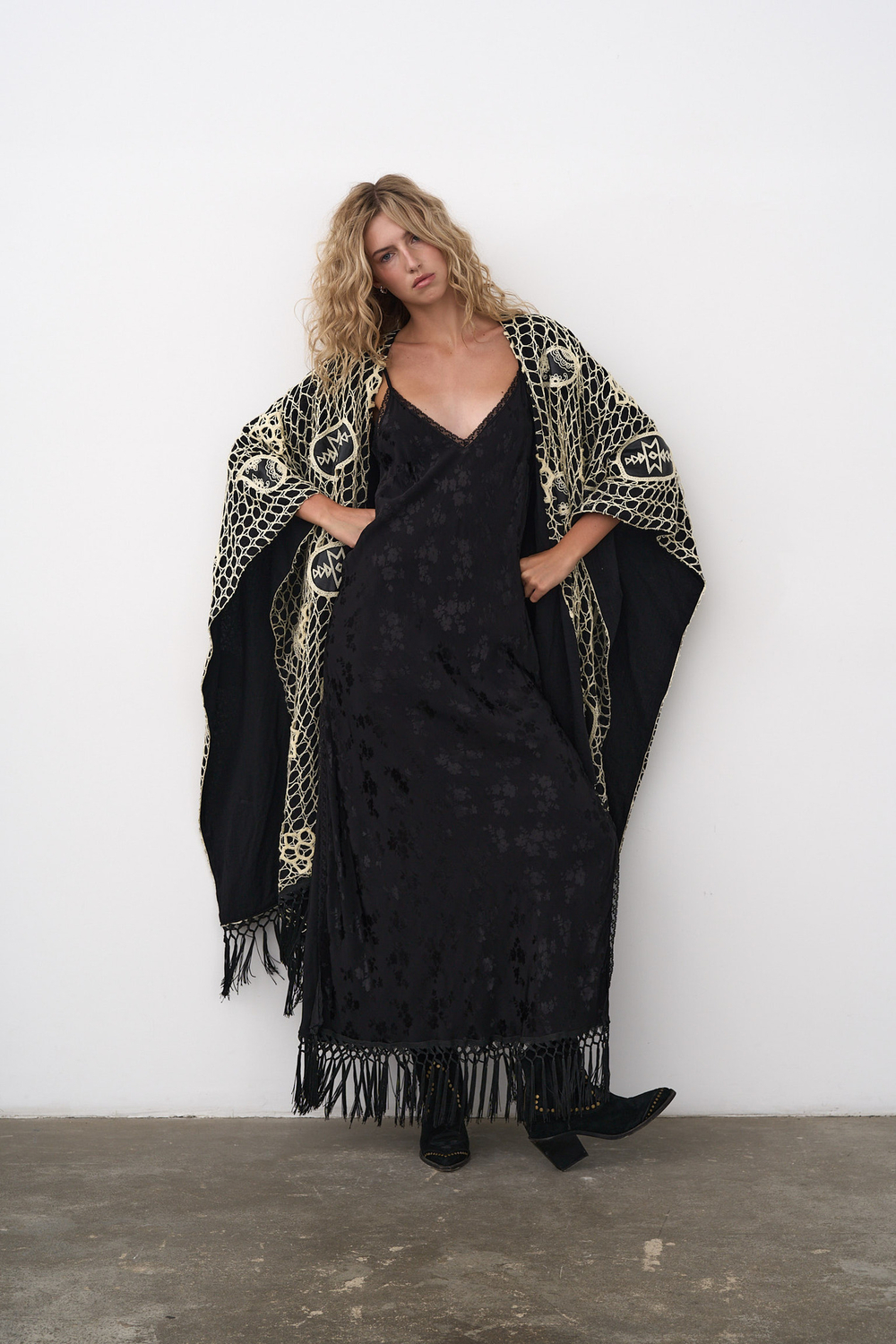 Накидка с узором