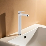 Cмеситель для раковины высокий RIMERO RM4060WC (Белый/Хром)