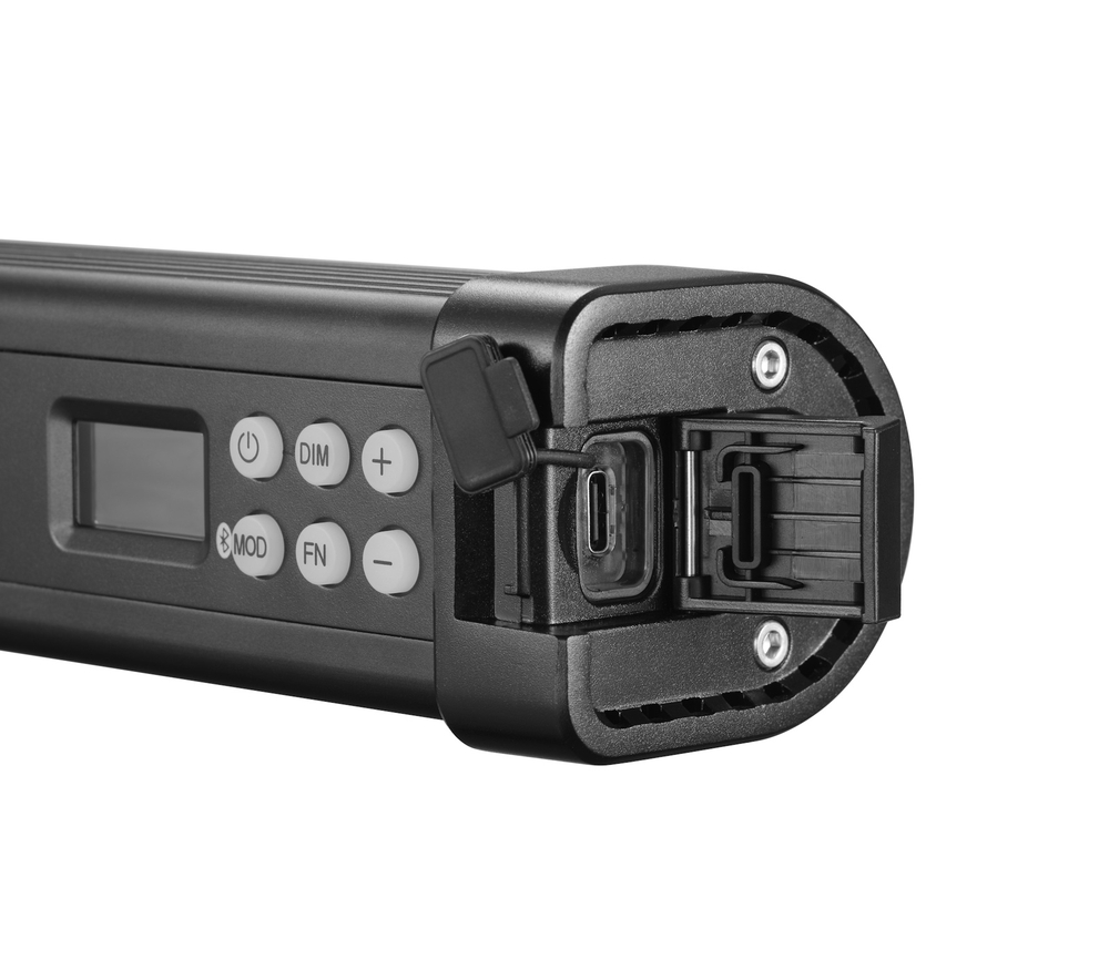 Осветитель Godox Dive Light WT25R, RGBWW, 20 Вт, погружение до 40 метров