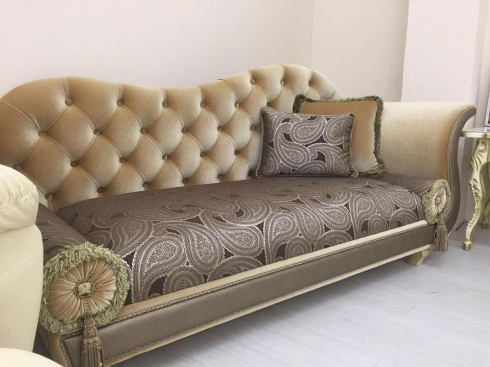 Диван с каретной стяжкой в стиле арт-деко Dormeuse велюр жаккард дерево
