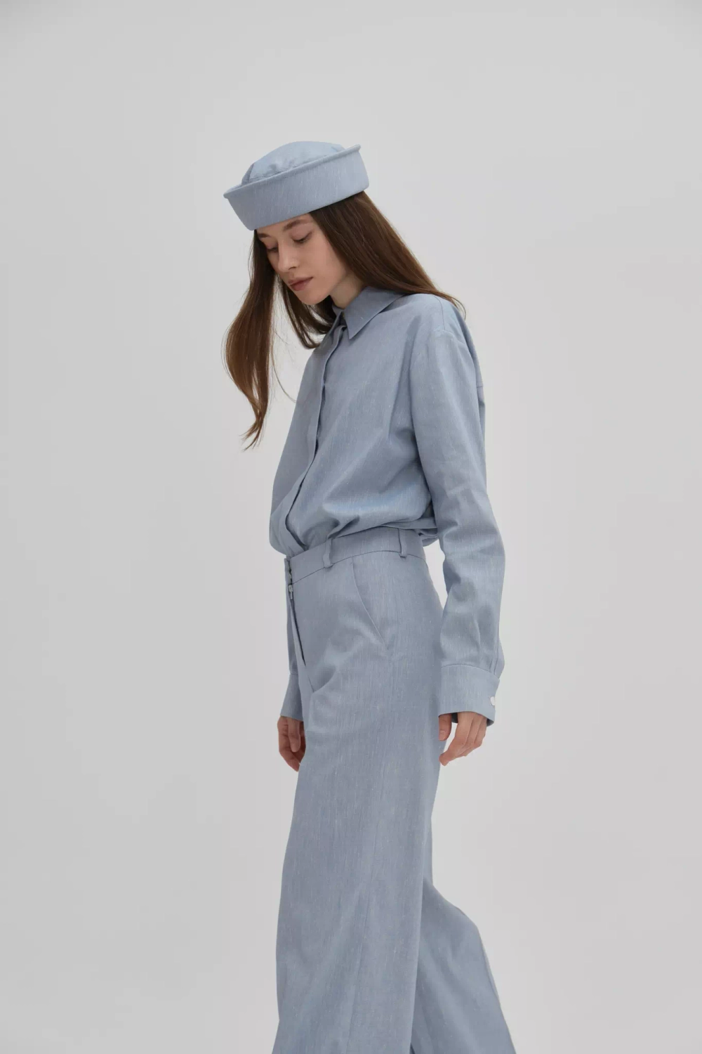 Рубашка голубая