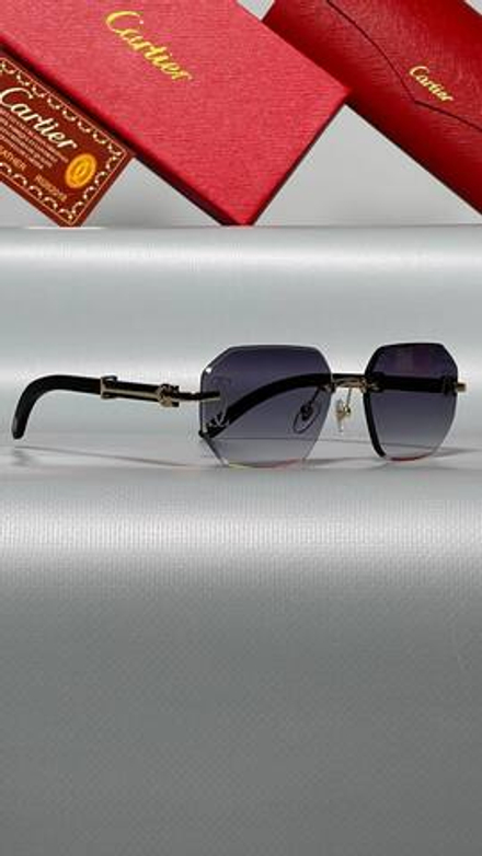 Солнцезащитные очки Cartier