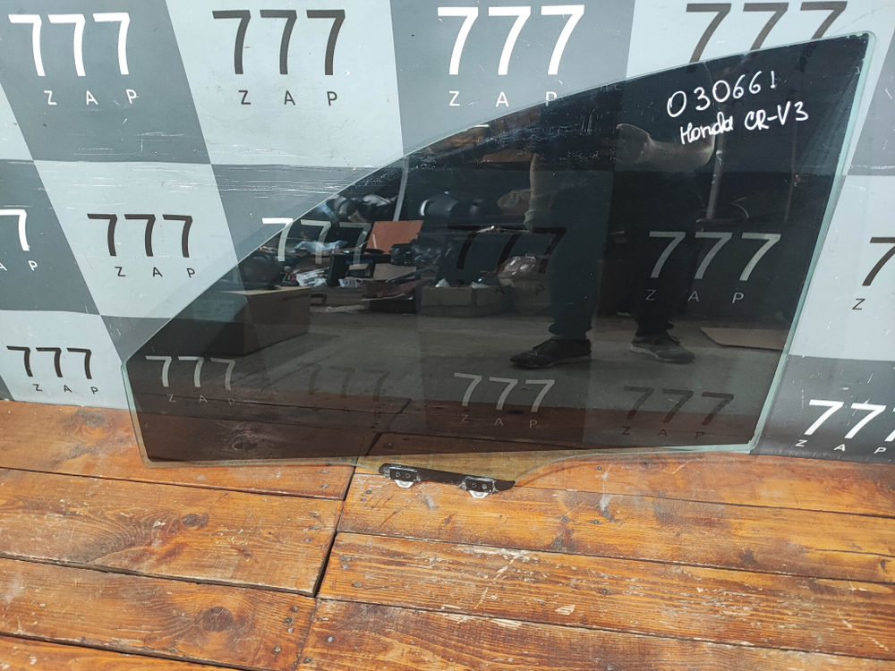 Стекло двери переднее левое Honda CR-V 3 (RE) 07-12 Б/У Оригинал 73350SWYE00