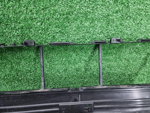 Дефлектор радиатора Range Rover Vogue 5 L460 21-нв