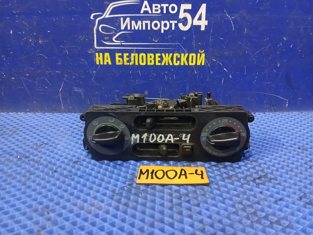 Блок управления климат-контролем TOYOTA DUET 1998-2000