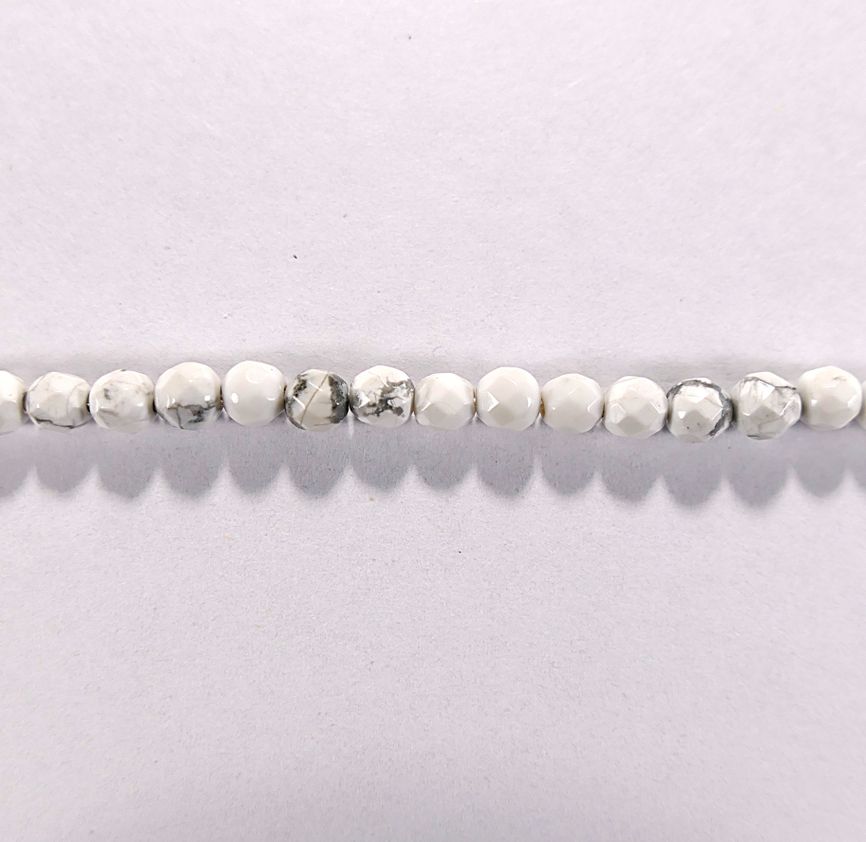 Бусина из говлита белого, фигурная, 4 мм (шар, граненая)