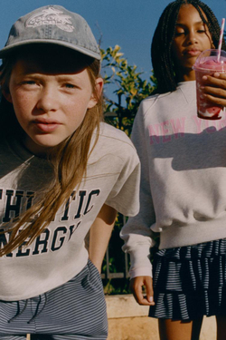 ZARA ТОЛСТОВКА С НАДПИСЬЮ В СТИЛЕ ПРЕППИ, СЕРЫЙ МЕЛАНЖ