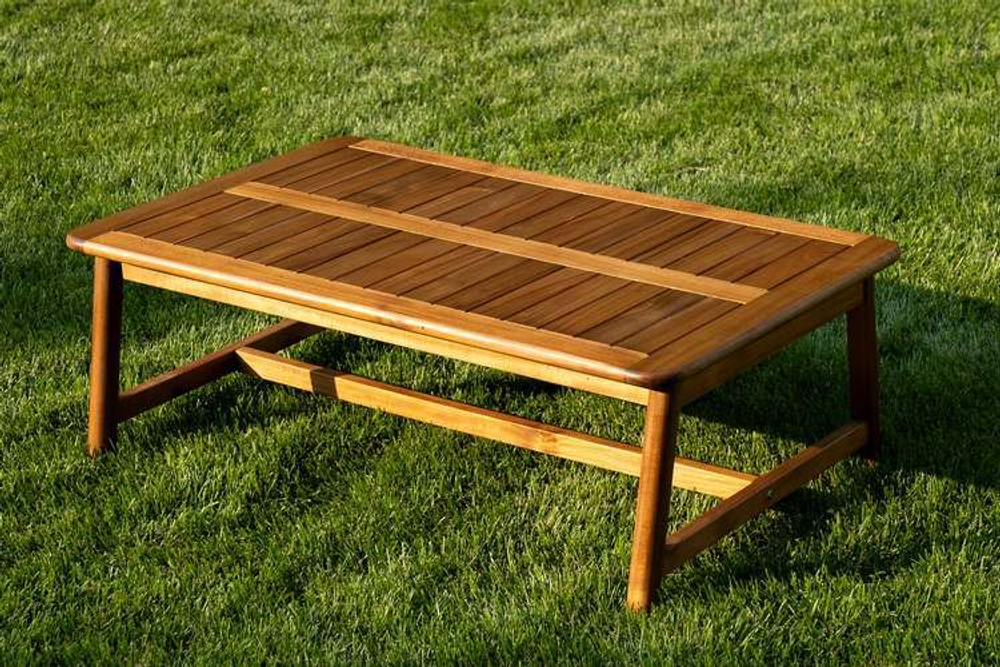 Кофейный стол из акации CALISTO