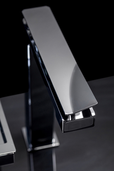 Смеситель для умывальника высокий BOHEME Q 142-CRCR.2