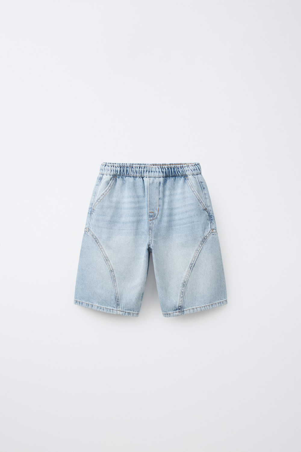 ZARA ДЖИНСОВЫЕ ШОРТЫ BARREL, ВЫЦВЕТШИЙ СИНИЙ