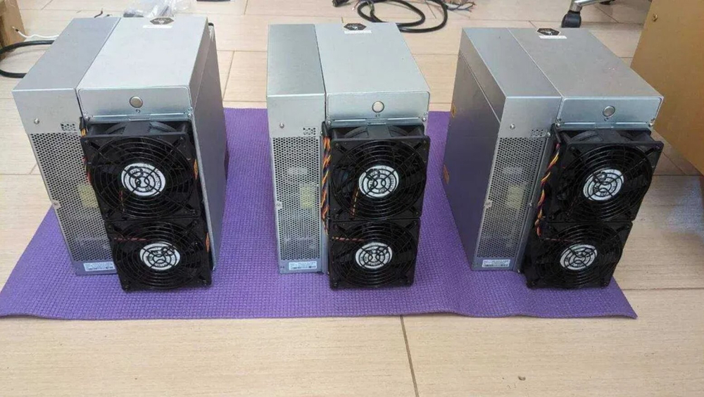 Antminer S21 200 TH/S Б/У