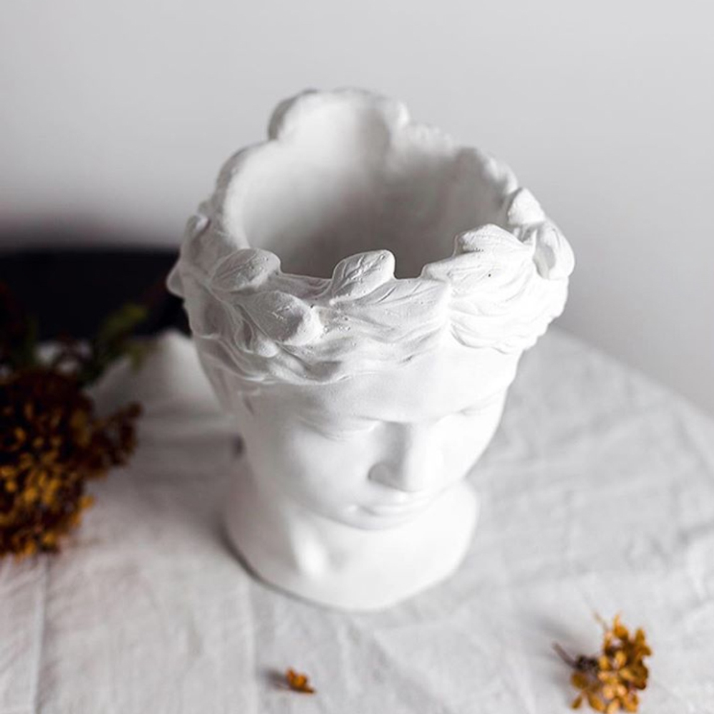 Кашпо "Голова девушки"