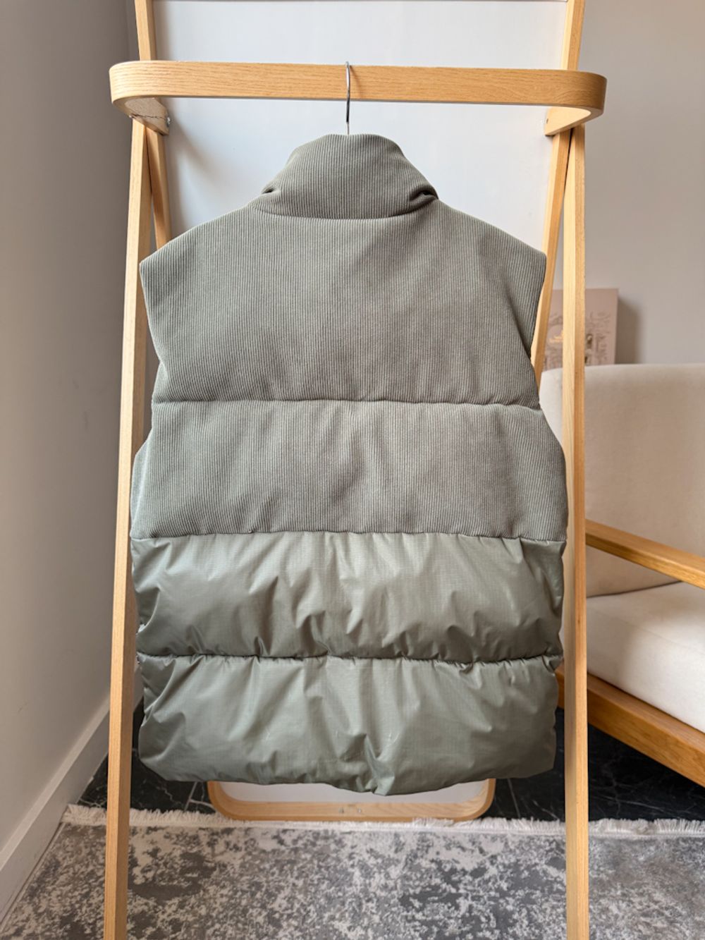 Утеплённый жилет Molo, 140