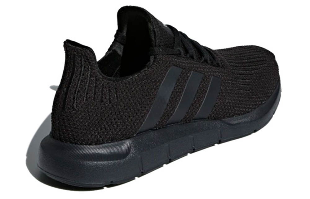 Кроссовки Adidas Originals Swift Run