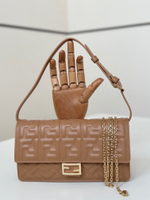 Fendi Wallet On Chain Baguette 21 cm
