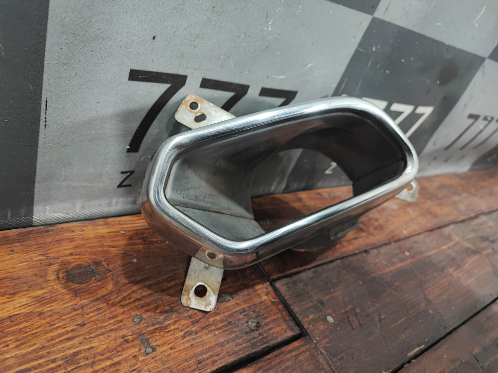 Насадка глушителя правая Chery Tiggo 8 Pro 21-24 Б/У Оригинал 602001201AA