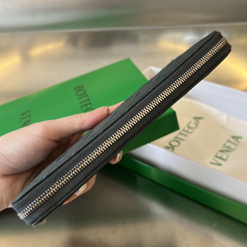 Bottega Veneta Zip Around Wallet