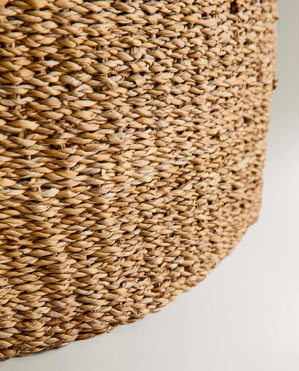 Zara Home Корзина из морской травы, цвет коричневый, 40 см · 2130/049