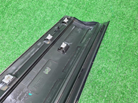 Накладка двери правая VW Touareg 2 NF (2010-2018)