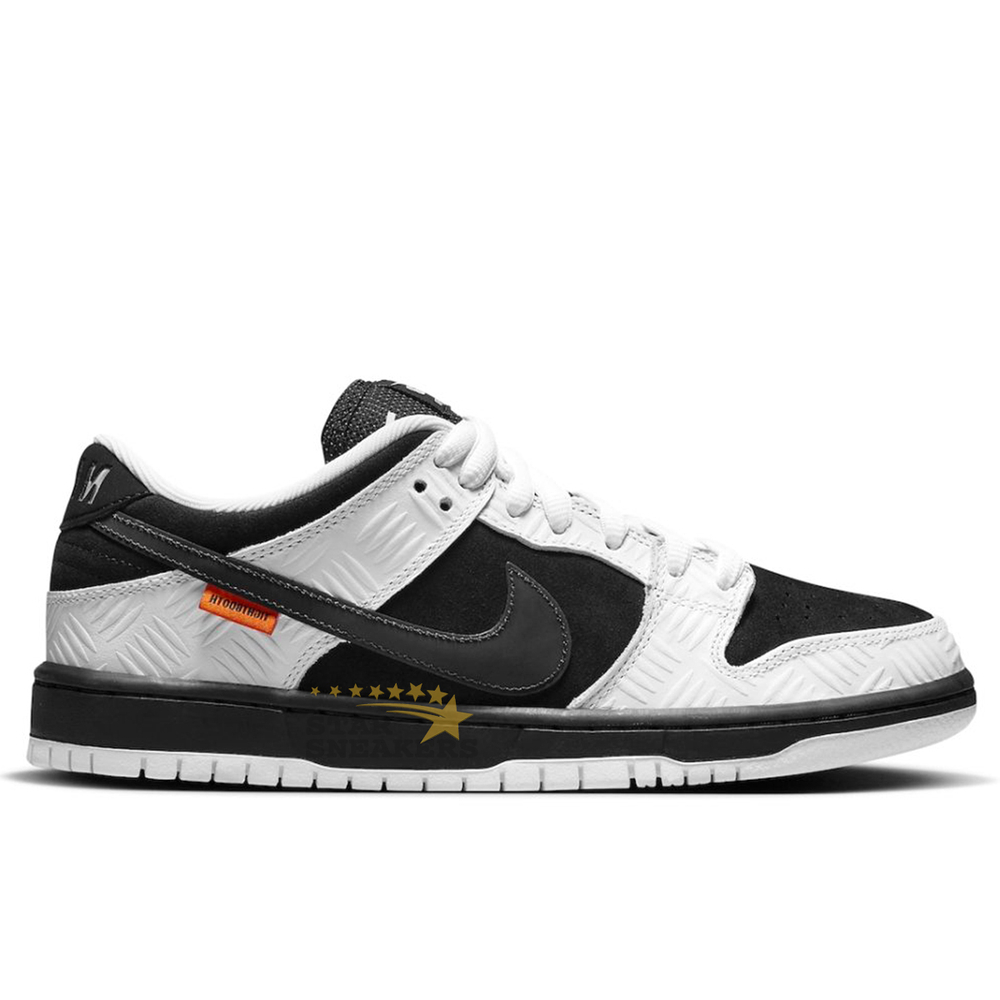 DUNK SB Low X TIGHTBOOTH