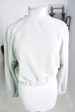 Свитшот Zara повседневный, маркировка L, визуально на 48 размер