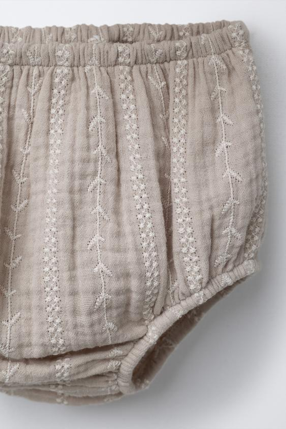 ZARA ПЛАТЬЕ И ТРУСИКИ ИЗ ТКАНИ БАМБУЛА С ВЫШИВКОЙ, ЦВЕТ ВЕРБЛЮЖЬЕЙ ШЕРСТИ