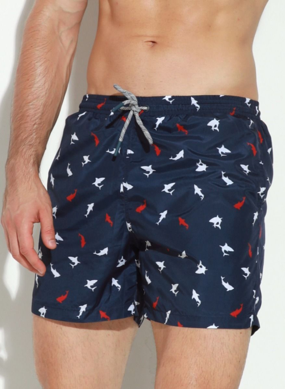 Мужские пляжные шорты с принтом в виде цветных акул (Размер: XL) (Цвет: темно-синий)