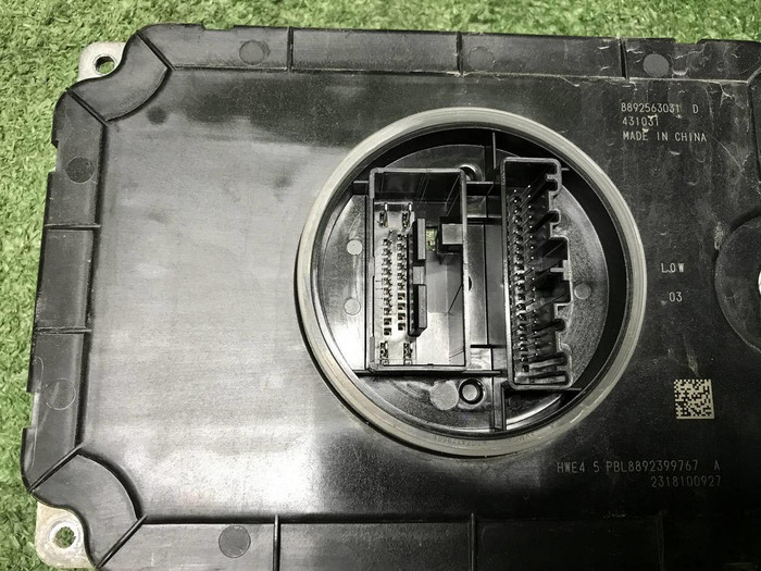 Битая Фара левая Zeekr X (2023-н.в.) LED