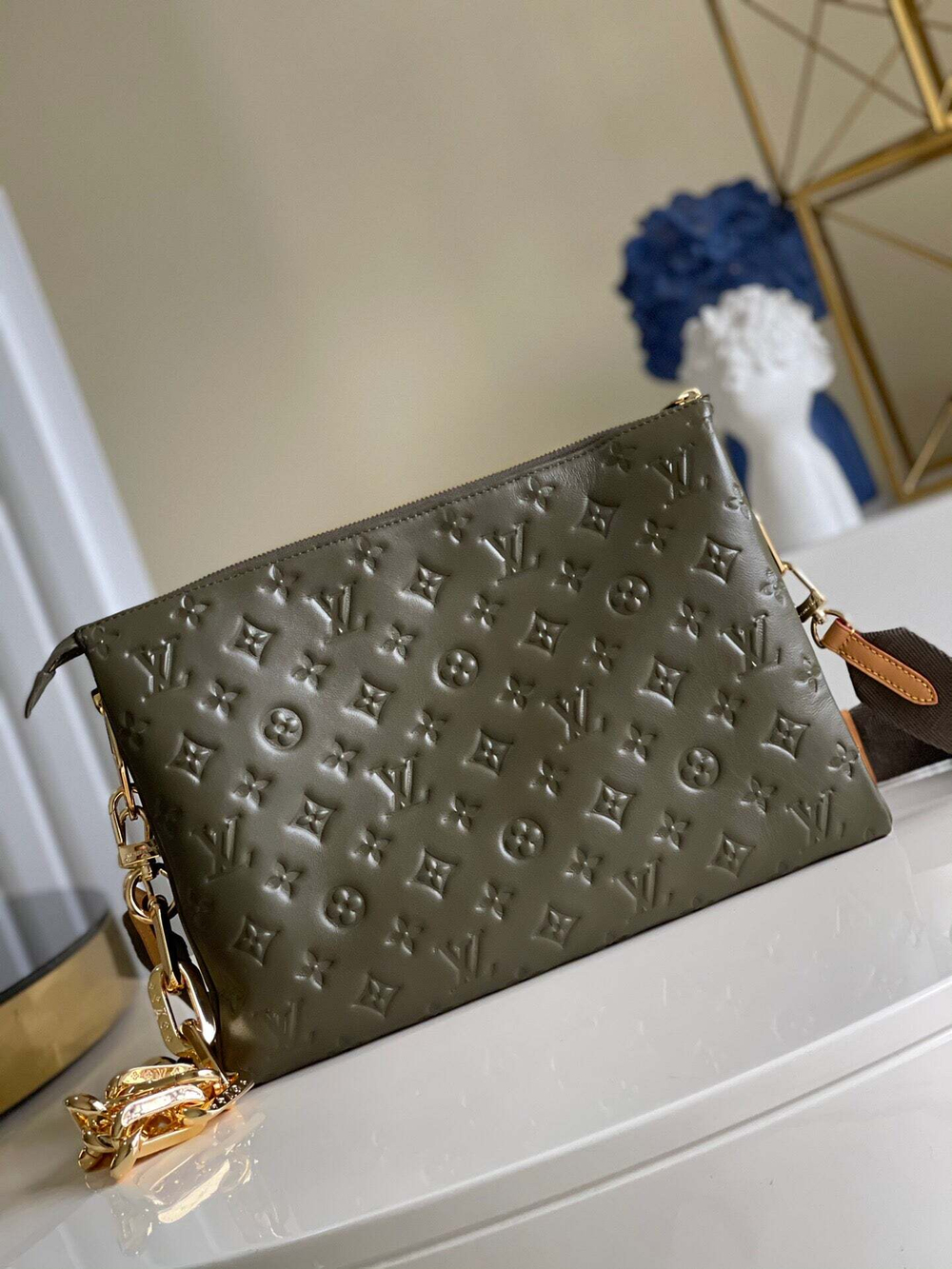 Louis Vuitton Coussin MM