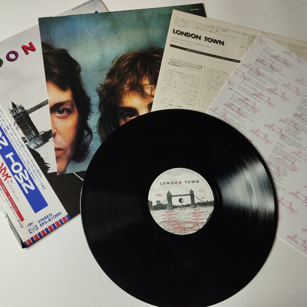 Винтажная виниловая пластинка LP Paul McCartney Wings London Town (Japan 1978) (Obi) (Poster) Deliver Your Children
