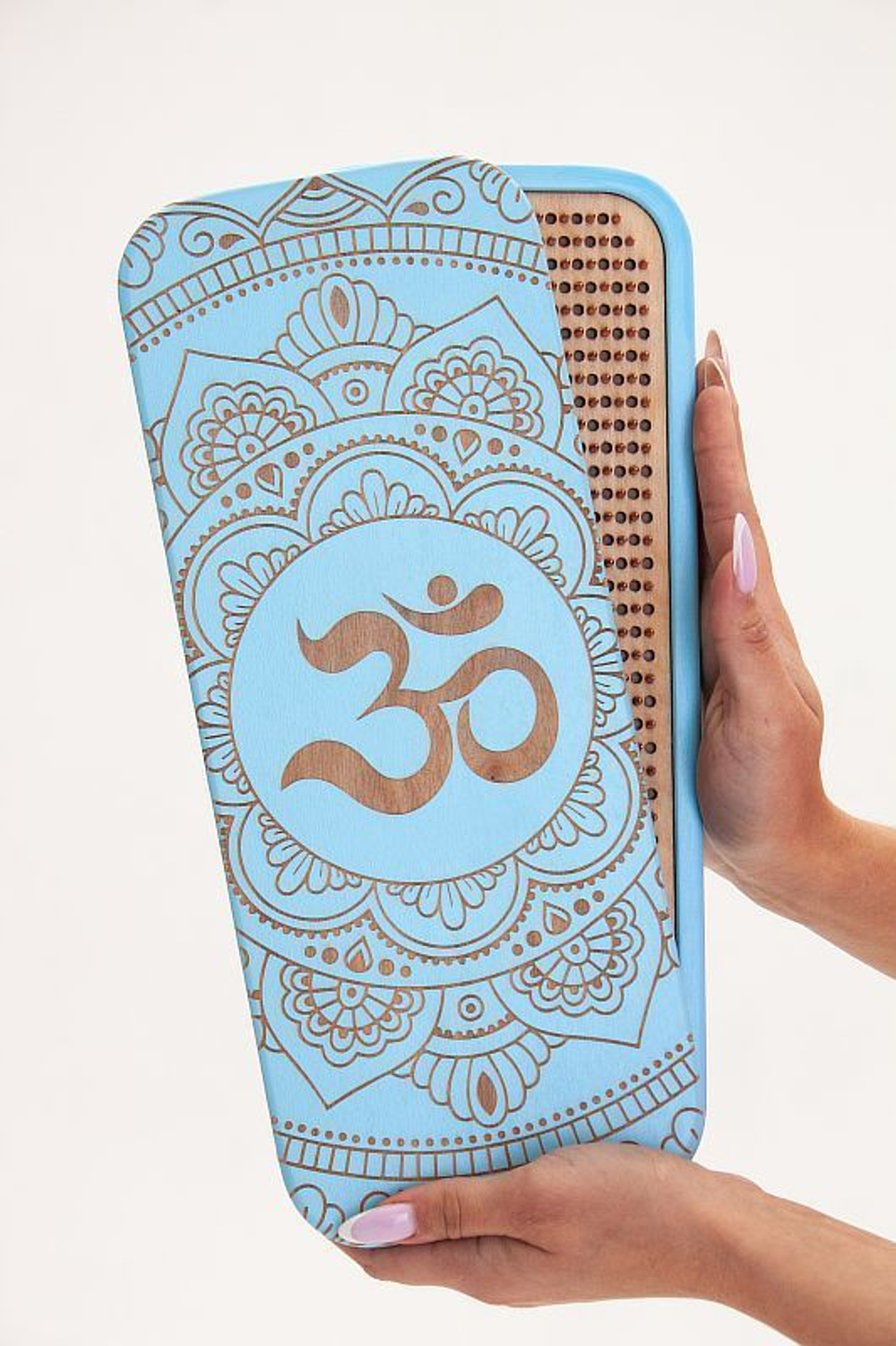 Доска садху Ом большой алюминиевые гвозди