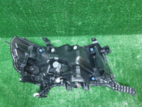Фара левая Toyota Land Cruiser 200 (2015-2021) LED