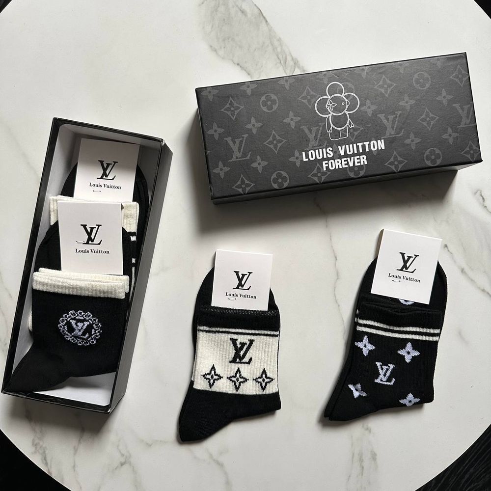 Серьги Louis Vuitton