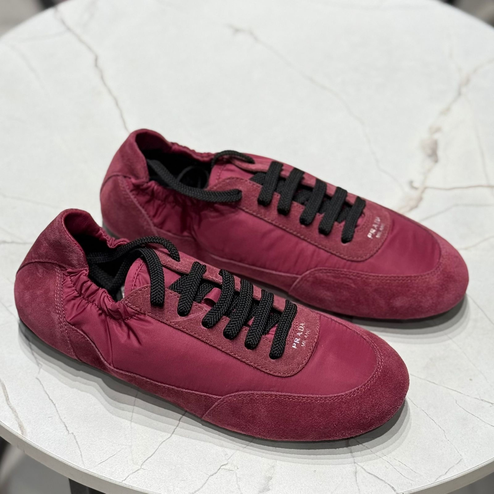 Кроссовки Prada