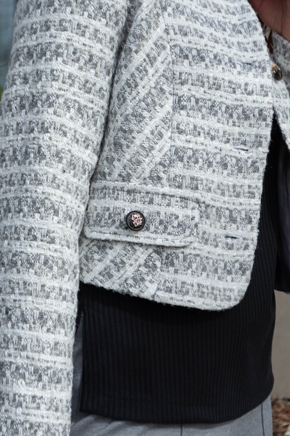 Серый твидовый жакет из вискозы