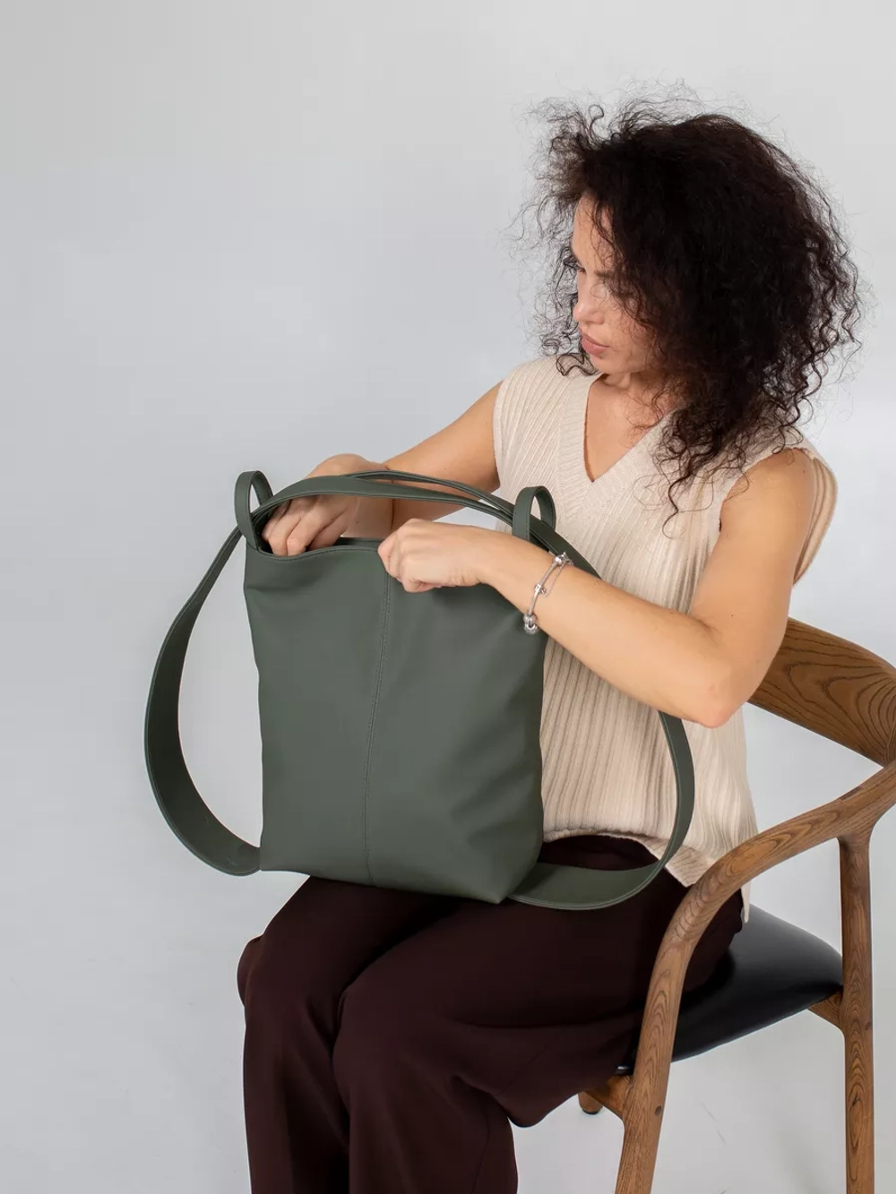 Сумка рюкзак через плечо большая трансформер