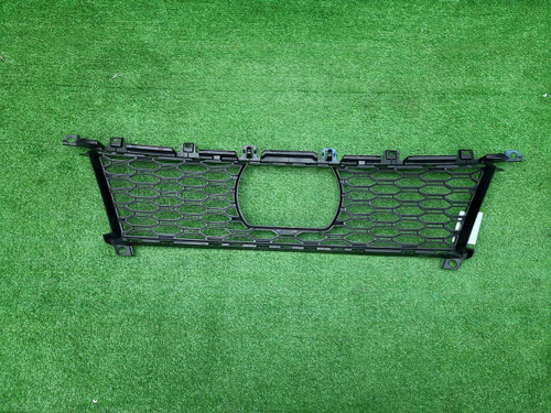 Решетка перед. бампера BMW 3er G20 (18-22) M-paket