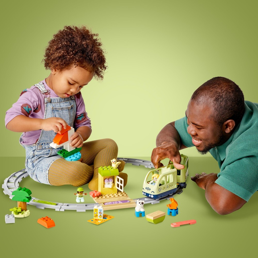 LEGO DUPLO Town / Интерактивное приключение на поезде/ 10427