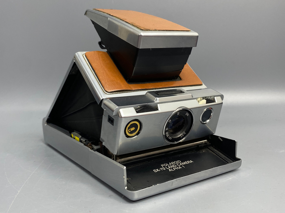 Polaroid SX-70 Alpha 1
