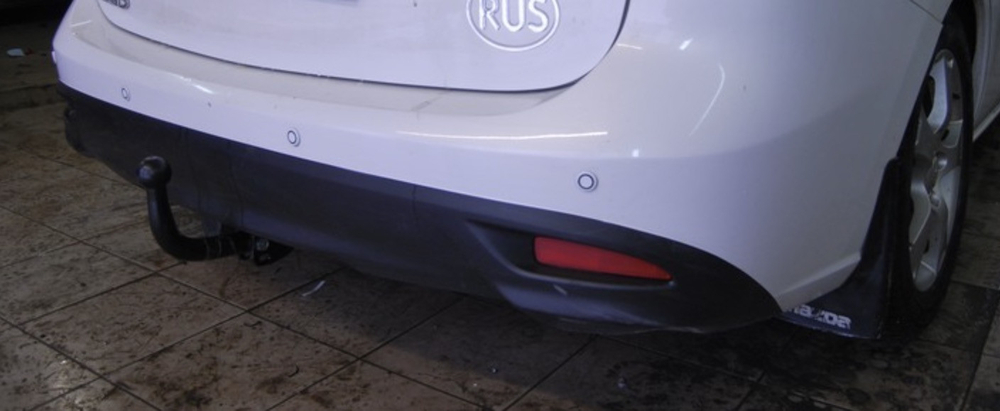 Фаркоп для Mazda 5 2005-2010 Тип шара: A. Нагрузки: 1500/75 кг, MZ 02