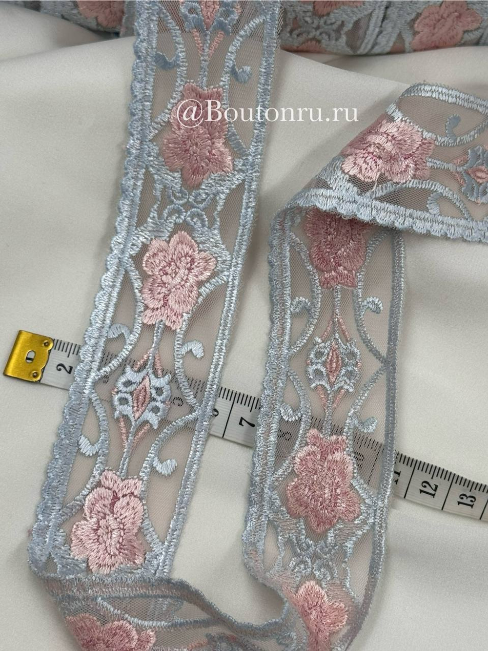 Кружево голубое с розовыми цветами 35 мм