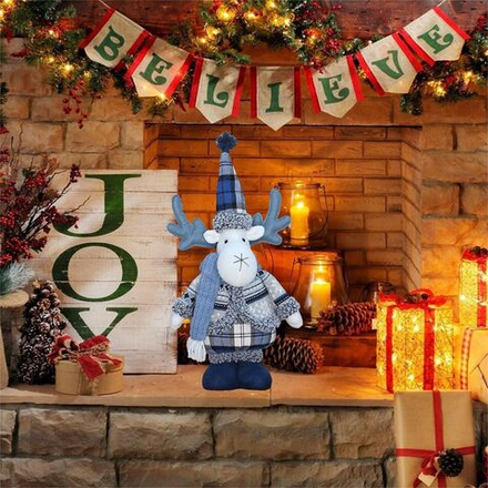 Новогодняя игрушка ручной работы, олень с рогами. Рождественское и новогоднее украшение под елку, стоячий