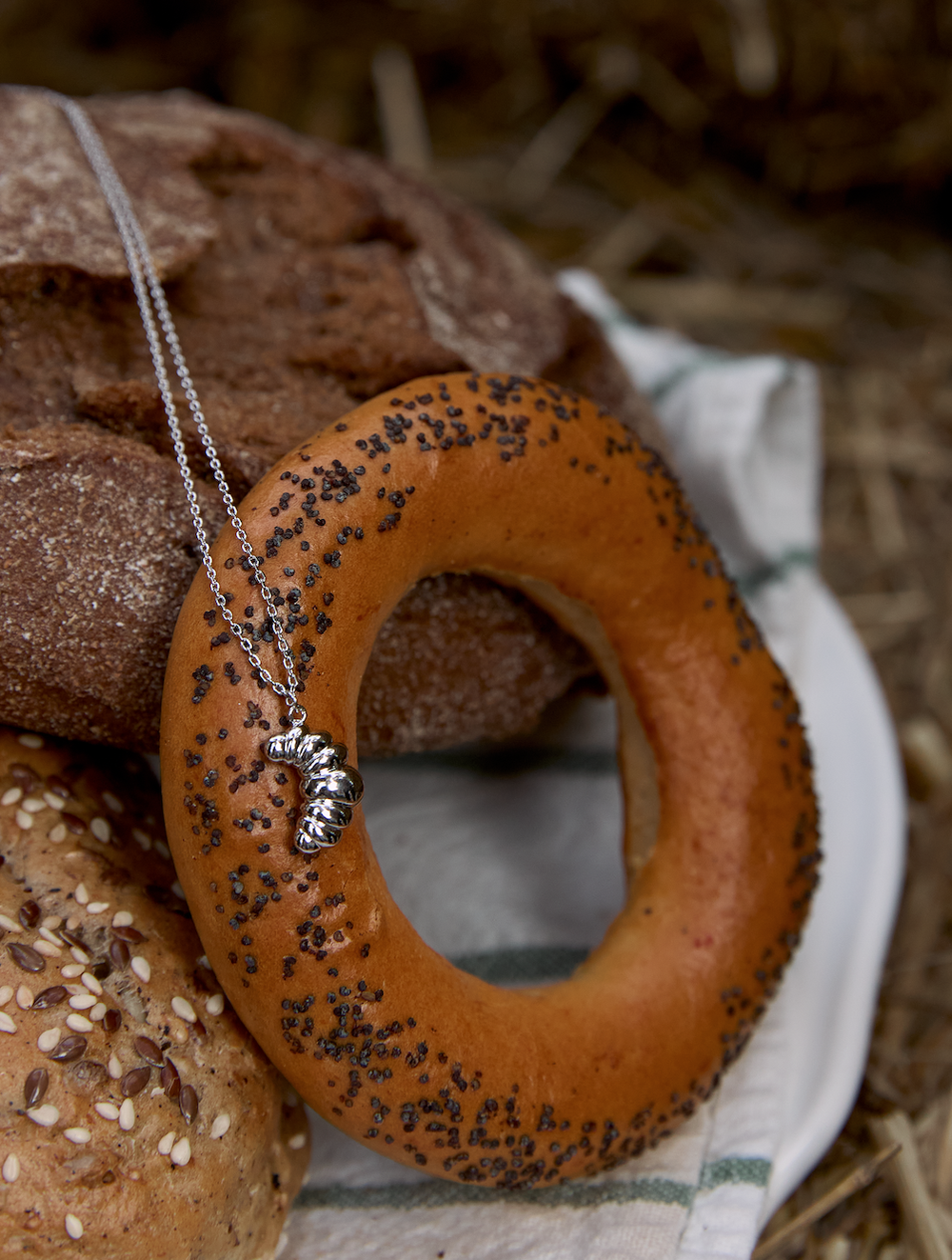 Колье Croissant