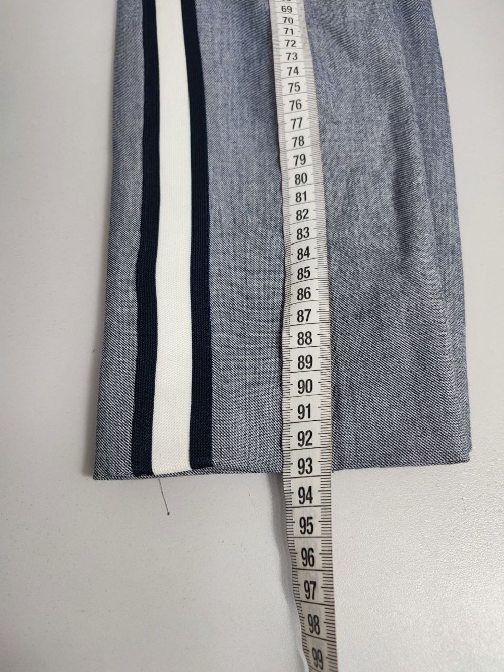 Брюки Zara с лампасами 42 размер