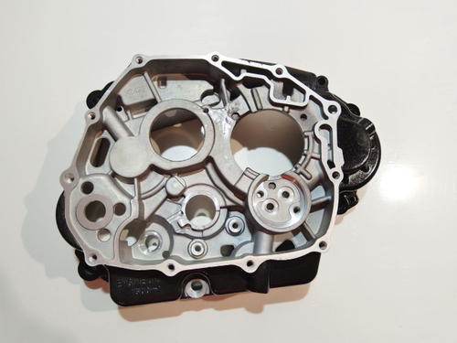 Картер правый YX173FMN (SC300) YX300GY-C5K