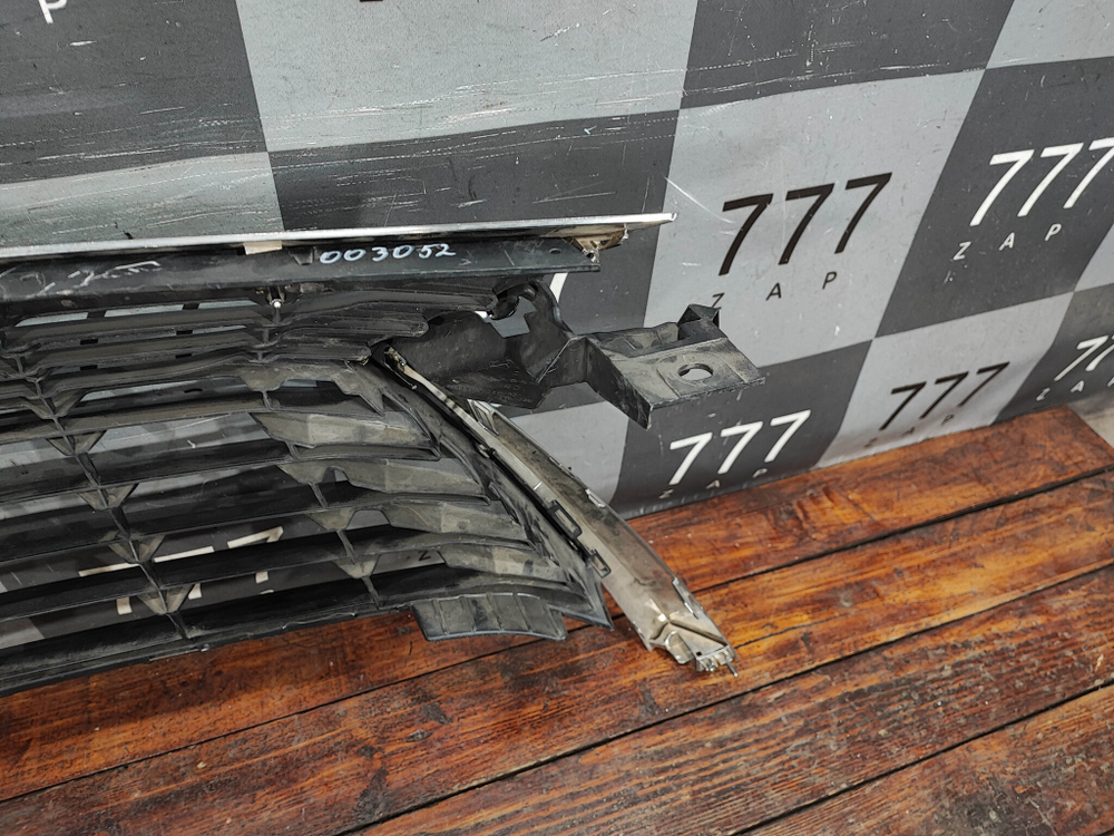 Решетка радиатора Lexus RX 4 15-19 Б/У Оригинал 5311148320