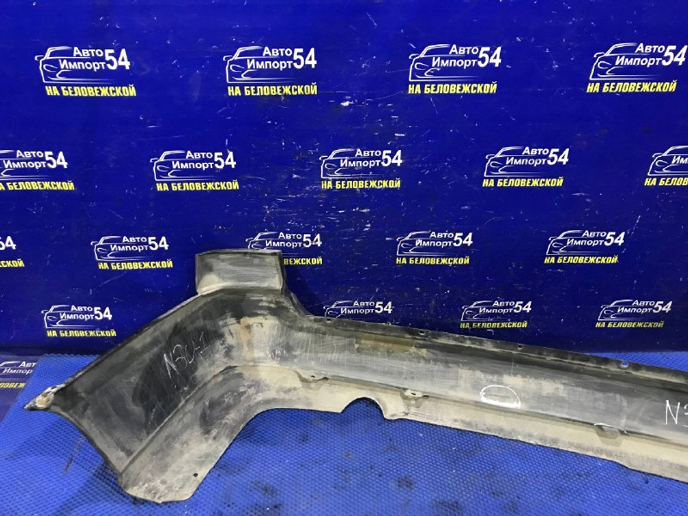 Бампер задний NISSAN R’NESSA 1999