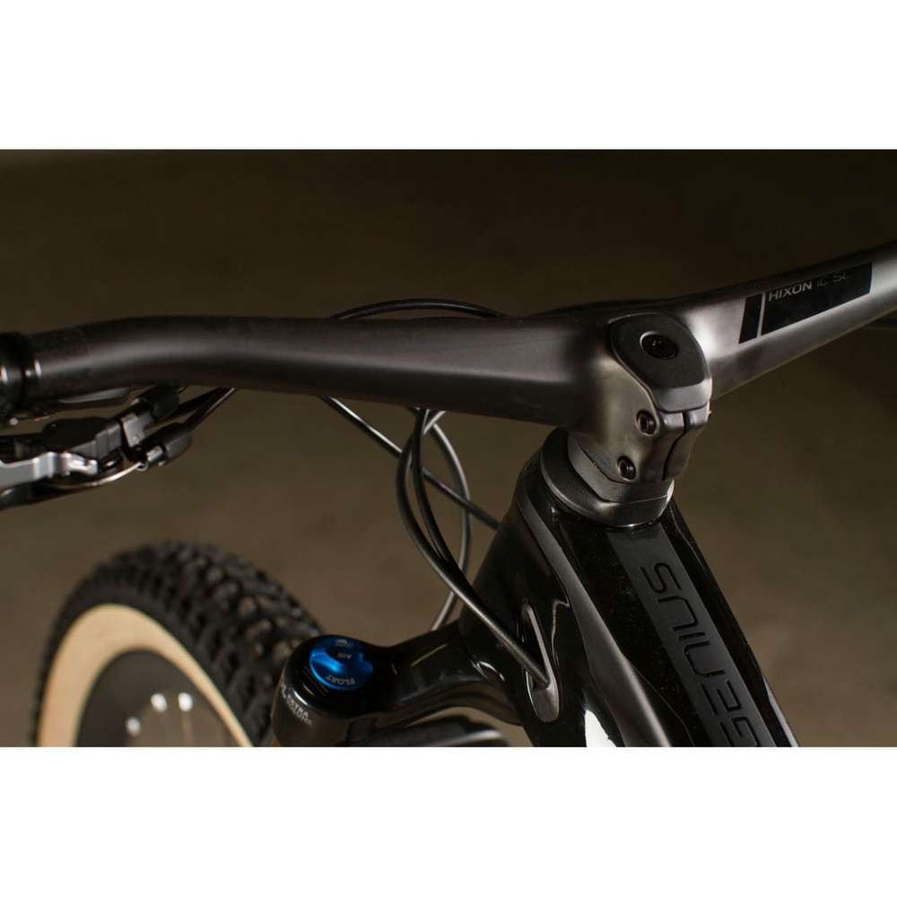 Двухподвесный велосипед Scott Genius 700 Ultimate (2018)
